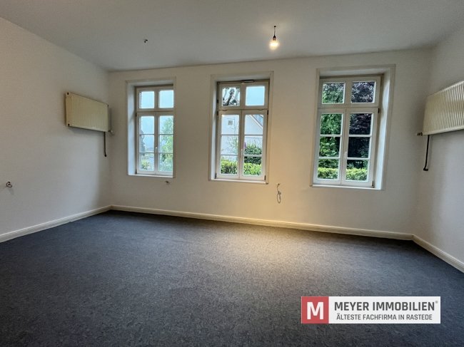 Arbeiten im Herzen von Rastede – Repräsentative Büro- & Praxisfläche in historischem Ambiente (Obj.-Nr.: 6539)