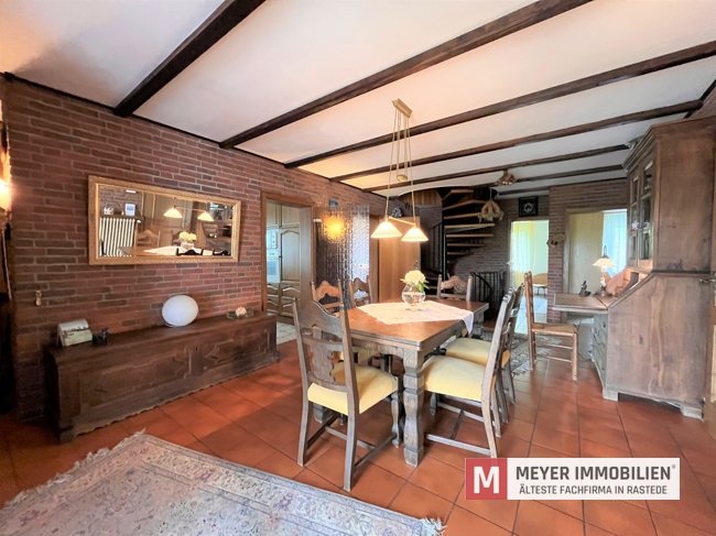 Bungalow mit Garagenanbau und sep. DG-Wohnung in Ofen zu verkaufen (Obj.-Nr.: 6491)