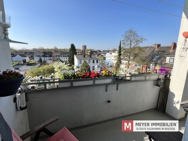 Zedeliusstraße: Mehrfamilienhaus mit 8 Wohneinheiten Nähe Kurpark (Obj.-Nr.: 6465)