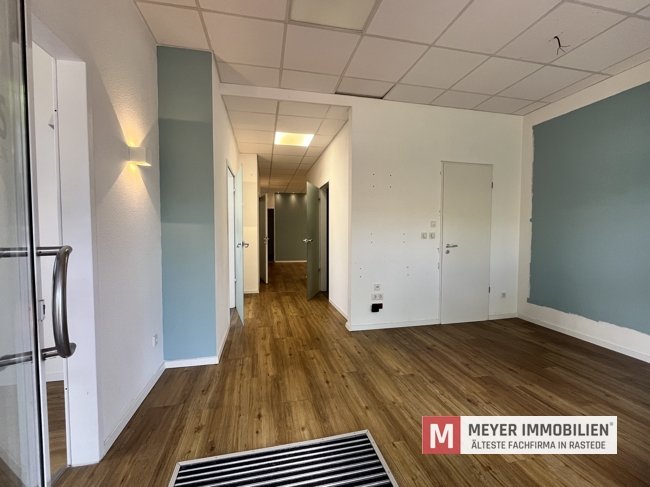 Büro- / Praxisfläche  in 1A Werbelage von Ofen (Obj.-Nr.: 6549)