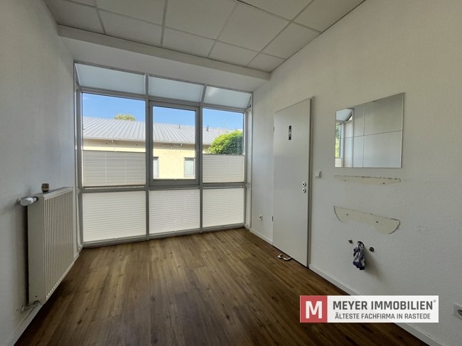 Büro- / Praxisfläche  in 1A Werbelage von Ofen (Obj.-Nr.: 6549)