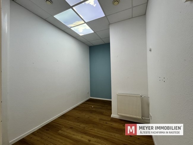 Büro- / Praxisfläche  in 1A Werbelage von Ofen (Obj.-Nr.: 6549)