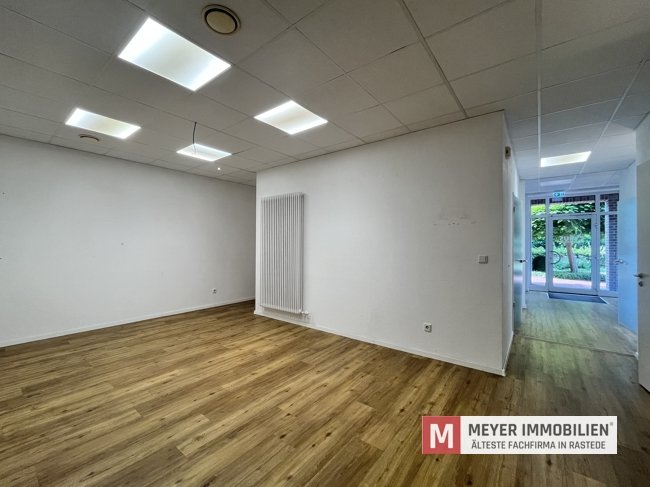 Büro- / Praxisfläche  in 1A Werbelage von Ofen (Obj.-Nr.: 6549)