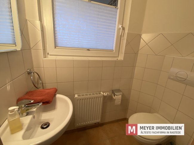 Praxisgebäude mit ELW in Rastede-Wahnbek zu vermieten (Obj.-Nr.: 6120)