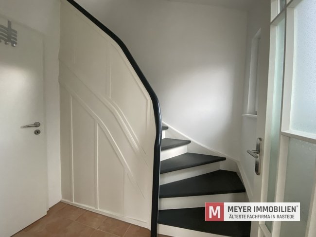 Praxisgebäude mit ELW in Rastede-Wahnbek zu vermieten (Obj.-Nr.: 6120)