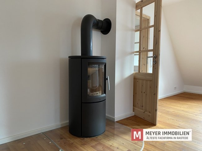 Praxisgebäude mit ELW in Rastede-Wahnbek zu vermieten (Obj.-Nr.: 6120)