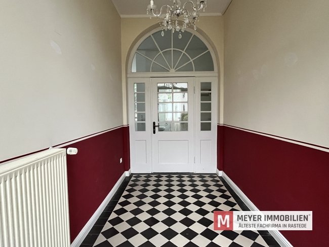 Repräsentative Verkaufsfläche mit historischem Ambiente in Rastede (Obj.-Nr.: 6552)