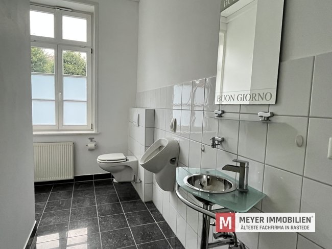 Repräsentative Verkaufsfläche mit historischem Ambiente in Rastede (Obj.-Nr.: 6552)