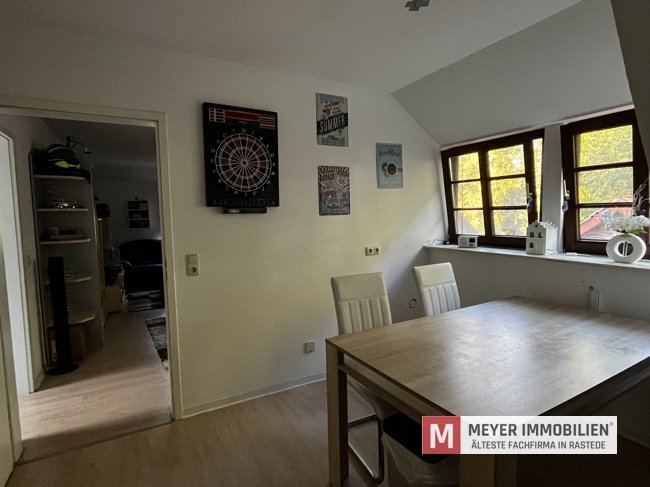 Resthof mit 4 Wohneinheiten auf 3,8 ha Grünland in idyllischer Lage von Salzendeich (Obj.-Nr.: 6449)