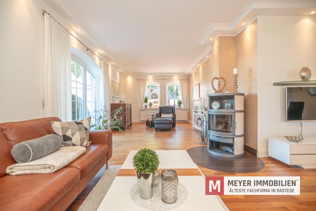 Individuelle Gewerbefläche + Einfamilienhaus direkt in Jaderberg (Obj.-Nr. 6537)