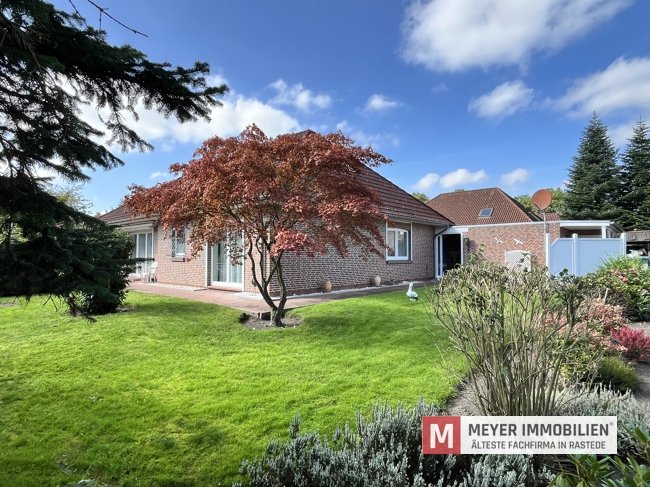 Viel Platz auf einer Ebene - Gepflegter Bungalow mit Ausbaupotenzial in Jaderberg (Obj.-Nr. 6521)