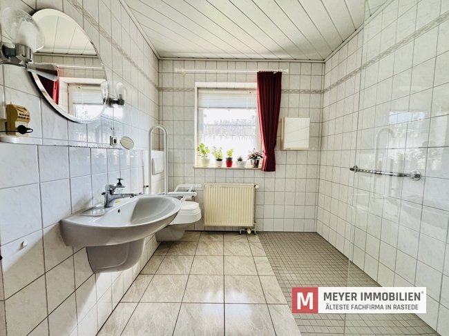 Viel Platz auf einer Ebene - Gepflegter Bungalow mit Ausbaupotenzial in Jaderberg (Obj.-Nr. 6521)