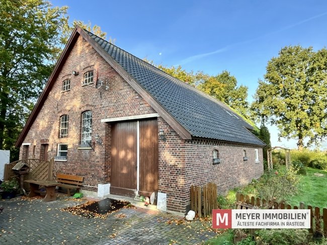 Ländliches Wohnhaus für Natur- und Tierfreunde – mit Scheune und großem Grundstück (Obj.-Nr. 6541)