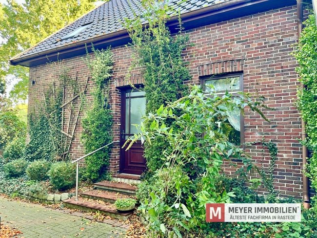 Ländliches Wohnhaus für Natur- und Tierfreunde – mit Scheune und großem Grundstück (Obj.-Nr. 6541)