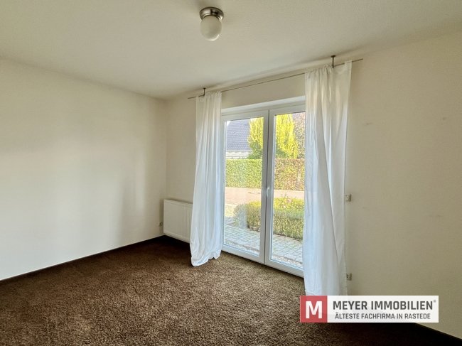 Stadtvilla in Rastede auf Erbpachtgrundstück mit Dachterrasse, Sauna & KfW40-Standard (Obj.-Nr. 6538