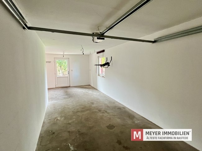 Stadtvilla in Rastede auf Erbpachtgrundstück mit Dachterrasse, Sauna & KfW40-Standard (Obj.-Nr. 6538