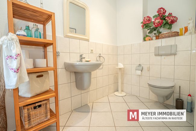 Großzügiges Einfamilienhaus im Stadtvillastil mit ausgebautem Dachgeschoss (Obj.-Nr. 6560)