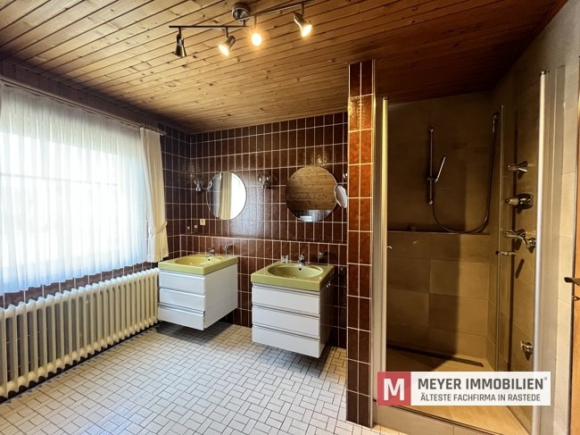 Zentral gelegenes EFH in Rastede auf einem Erbpachtgrundstück (Obj.-Nr. 6516)