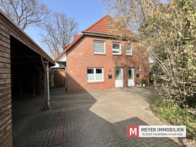 Moderne Erdgeschosswohnung mit Garten und Carport im Herzen von Rastede (Obj.-Nr. 6592)