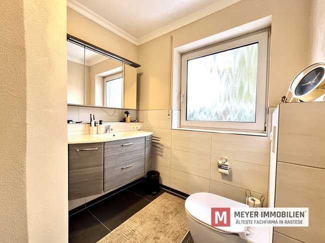 Moderne Erdgeschosswohnung mit Garten und Carport im Herzen von Rastede (Obj.-Nr. 6592)