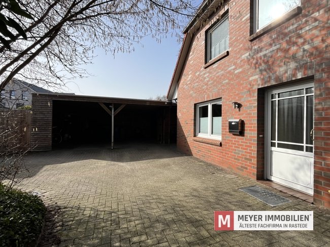 Moderne Erdgeschosswohnung mit Garten und Carport im Herzen von Rastede (Obj.-Nr. 6592)