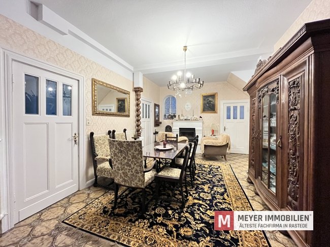 Wohn- und Gewerbeensemble mit Halle und Mieterträgen auf großem Grundstück (Obj.-Nr. 6559)