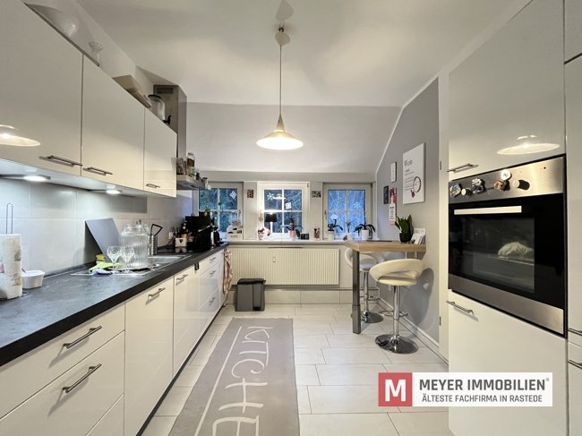 Wohn- und Gewerbeensemble mit Halle und Mieterträgen auf großem Grundstück (Obj.-Nr. 6559)