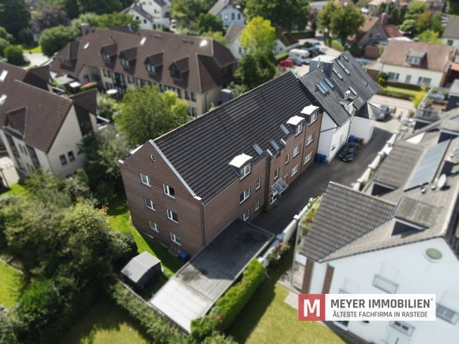 Geräumige Erdgeschosswohnung mit Wintergarten &amp; Garten – Kapitalanlage in Toplage von Alt-Rastede (Obj.-Nr. 6612)