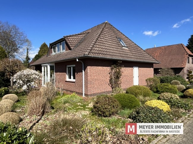 Ruhig gelegenes EFH in Rastede zu vermieten (Obj.-Nr.: 6607)