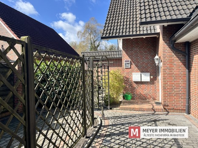 Moderne DHH mit Terrasse im Ortskern von Rastede (Obj.-Nr. 6614)