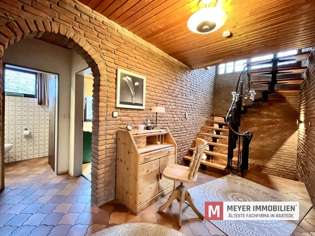 Helles Architektenhaus auf ruhigem Hintergrundstück in OL-Dietrichsfeld (Obj.-Nr. 6616)