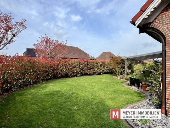 Modernes und geräumiges Einfamilienhaus in Jaderberg (Obj.-Nr.: 6617)