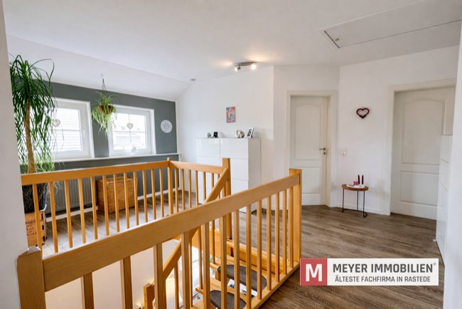 Modernes und geräumiges Einfamilienhaus in Jaderberg (Obj.-Nr.: 6617)