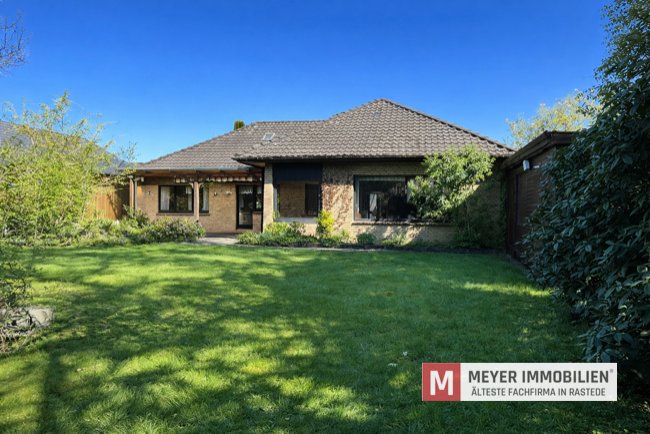 Bungalow auf Traumgrundstück in ruhiger und zentrumsnaher Lage von Bad Zwischenahn (Obj.-Nr.: 6606)