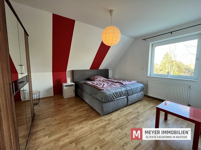 Saniertes Wohnhaus mit Doppelgarage und viel Platz in Rastede-Leuchtenburg (Obj.-Nr.: 6622)