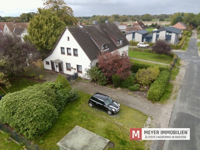 Bezugsfreie und sanierte Doppelhaushälfte in Jaderberg zu verkaufen (Obj.-Nr.: 6623)