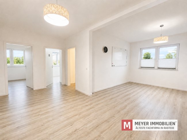 Moderne Bürofläche mit 85 m² in Rastede/Wahnbek zu vermieten! (Objekt-Nr. 6626)