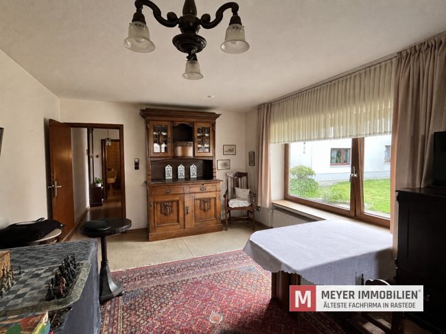 Sanierungsbedürftiger Flachdachbungalow in Oldenburg - Donnerschwee (Obj.-Nr. 6636)