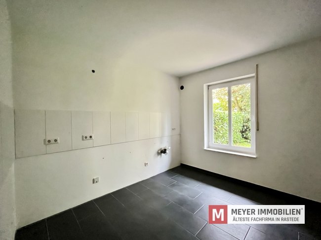 Moderne Neubauwohnung mit Garten in einem 5FH in Ortskernlage von Rastede (Obj.-Nr.: 6553)
