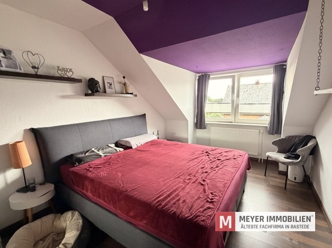 Zentrale DG-Wohnung in Rastede – ideal zur Eigennutzung oder Kapitalanlage (Obj.-Nr. 6652)