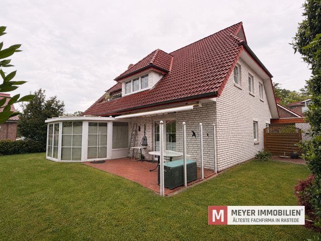 Gepflegtes Wohnhaus mit vermietetem Dachgeschoss in Petersfehn (Objekt-Nr.: 6638)
