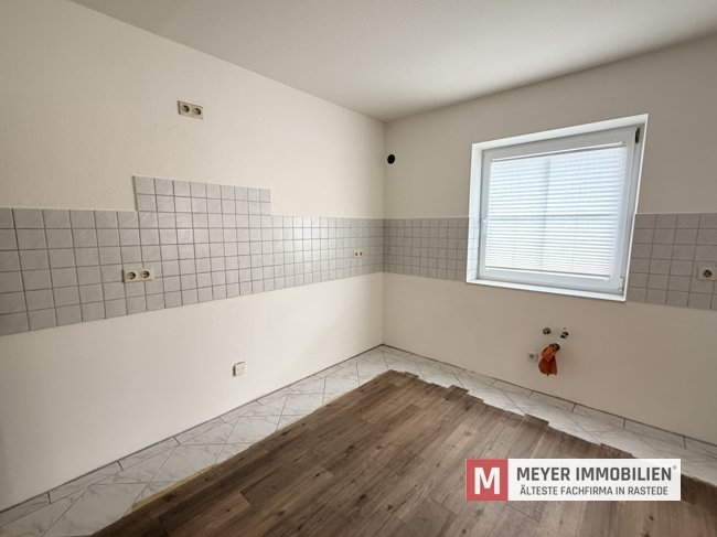 Gepflegtes Wohnhaus mit vermietetem Dachgeschoss in Petersfehn (Objekt-Nr.: 6638)