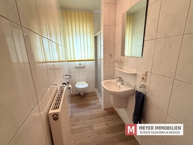 Gepflegtes Wohnhaus mit vermietetem Dachgeschoss in Petersfehn (Objekt-Nr.: 6638)