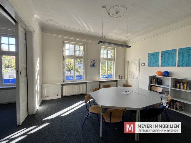 Vielseitige Büro / Praxisfläche im Herzen von Rastede - Oldenburger Straße (Objekt-Nr. 6585)