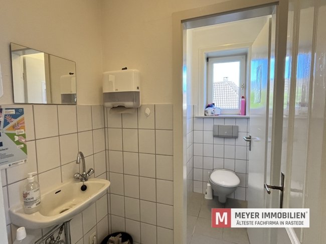Vielseitige Büro / Praxisfläche im Herzen von Rastede - Oldenburger Straße (Objekt-Nr. 6585)