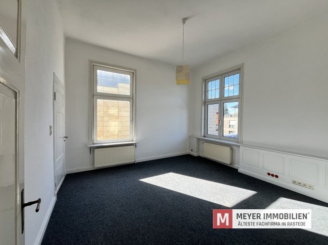 Vielseitige Büro / Praxisfläche im Herzen von Rastede - Oldenburger Straße (Objekt-Nr. 6585)