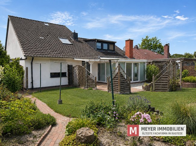Gepflegtes Einfamilienhaus mit Wintergarten und Teichanlage in Rastede-Wahnbek (Obj.-Nr. 6653)
