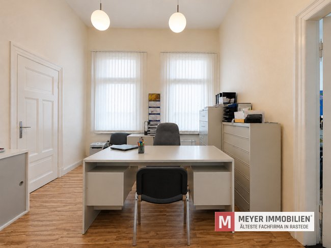 Praxis, Büro &amp; Dienstleisungsfläche mit möglichem Wohnpotenzial in Donnerschwee (Obj.-Nr. 6646)