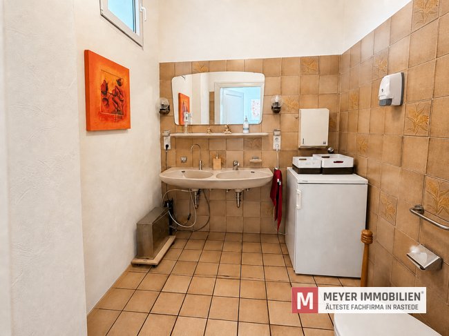 Praxis, Büro &amp; Dienstleisungsfläche mit möglichem Wohnpotenzial in Donnerschwee (Obj.-Nr. 6646)