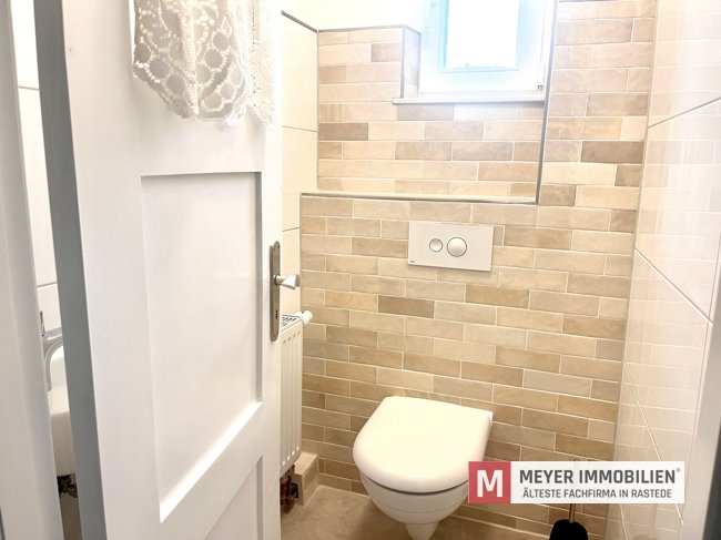 WC WC